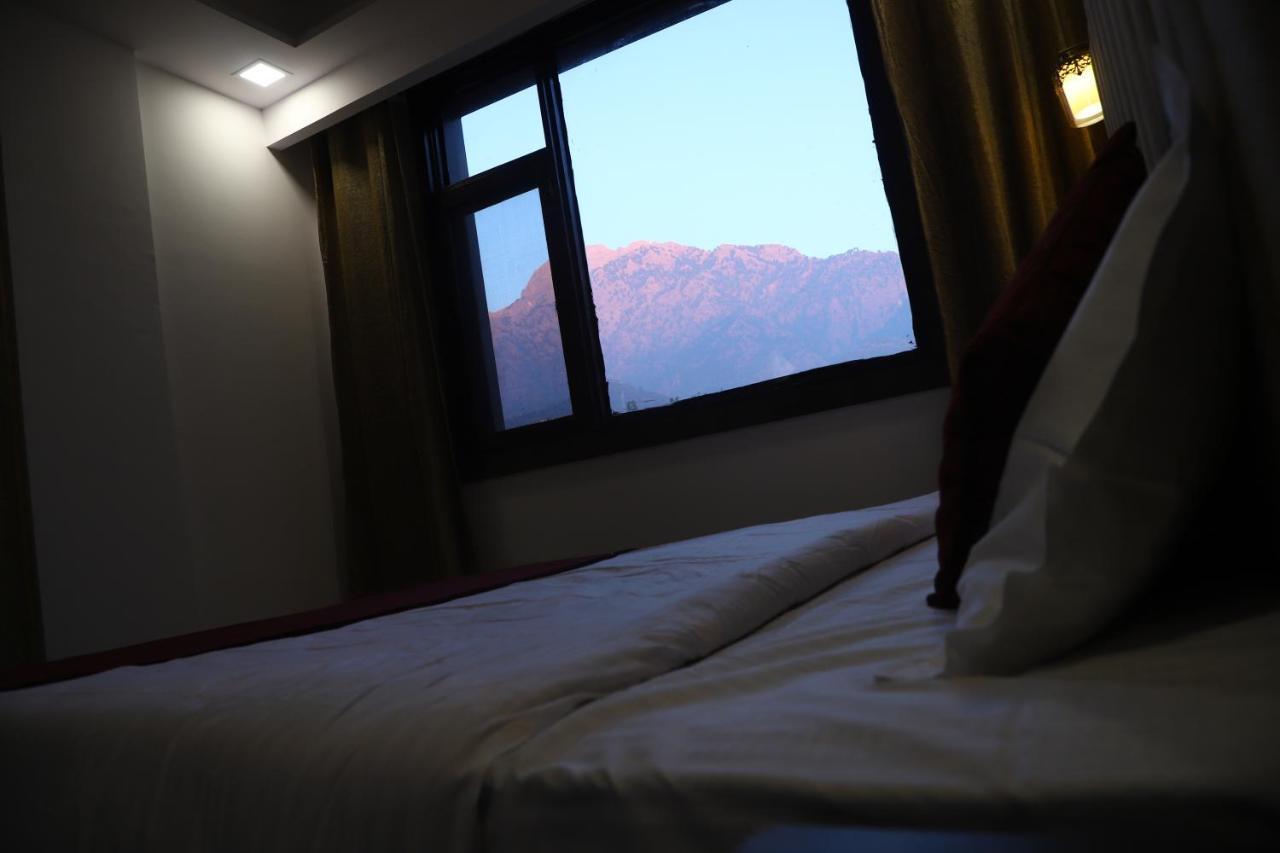 The Divine Oak Hotel Katra  Exterior foto