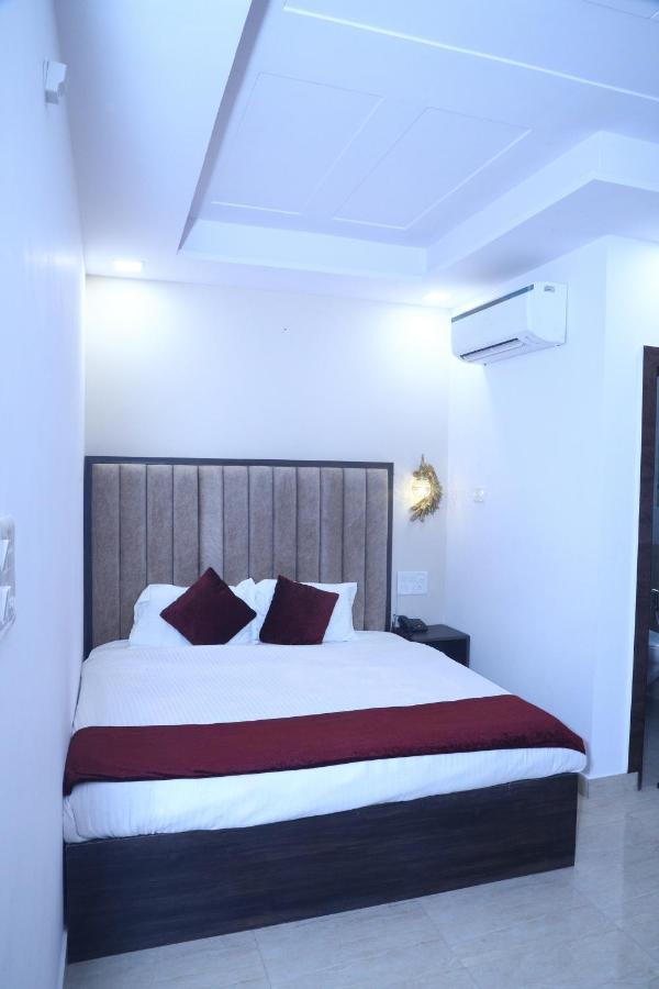 The Divine Oak Hotel Katra  Exterior foto