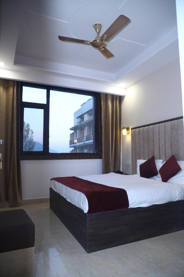 The Divine Oak Hotel Katra  Exterior foto